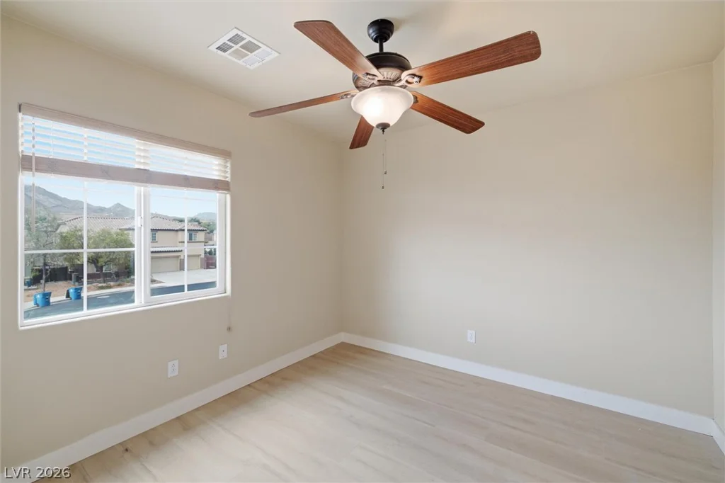 28 Glaring, Henderson, NV 89002