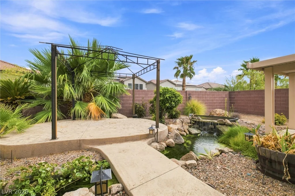 28 Glaring, Henderson, NV 89002