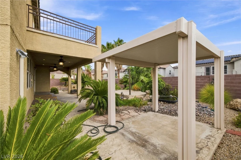 28 Glaring, Henderson, NV 89002