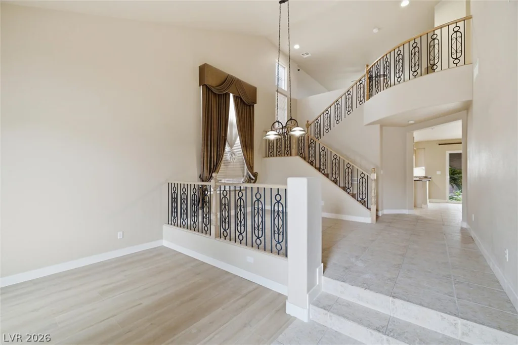 28 Glaring, Henderson, NV 89002