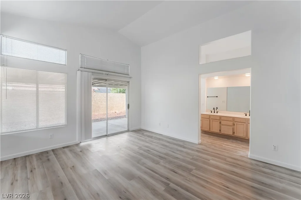 5348 Desert Blossom, Las Vegas, NV 89107