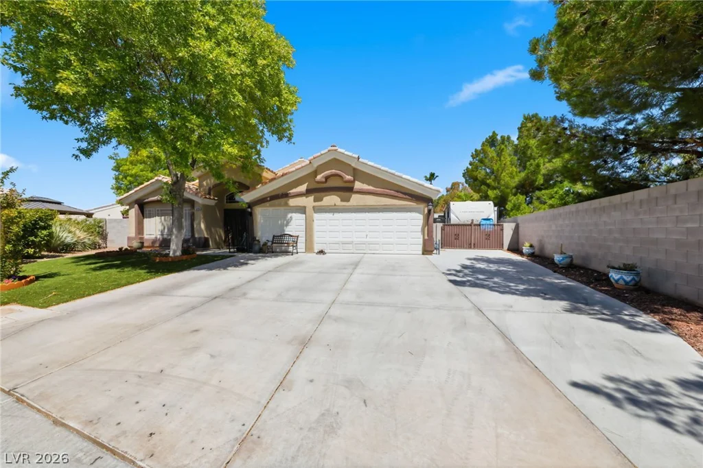 5808 Shoko Bay, Las Vegas, NV 89130
