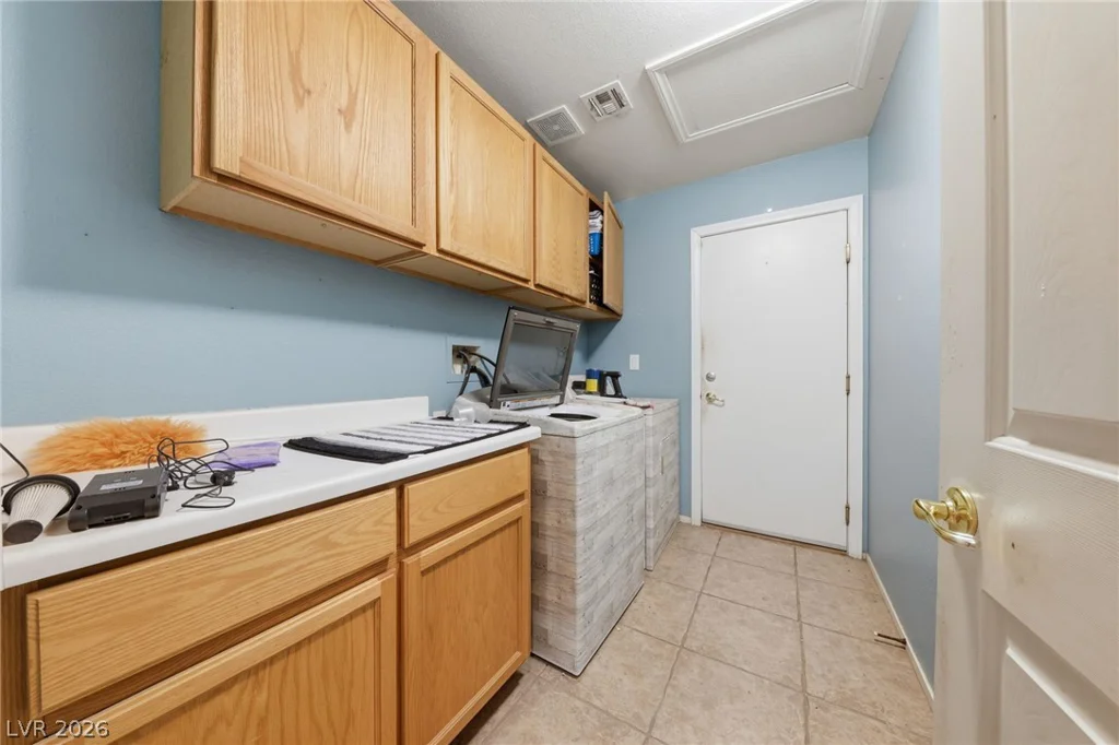 5808 Shoko Bay, Las Vegas, NV 89130