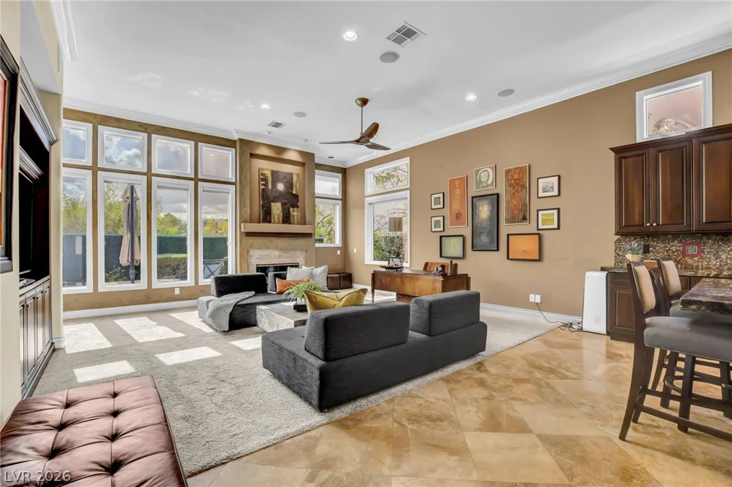 805 Ville Franche, Las Vegas, NV 89145