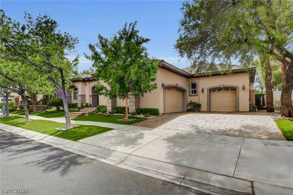 805 Ville Franche, Las Vegas, NV 89145