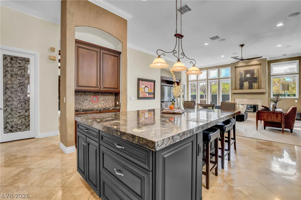 805 Ville Franche, Las Vegas, NV 89145