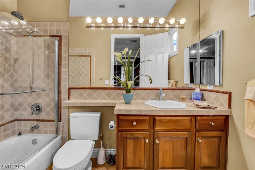 805 Ville Franche, Las Vegas, NV 89145
