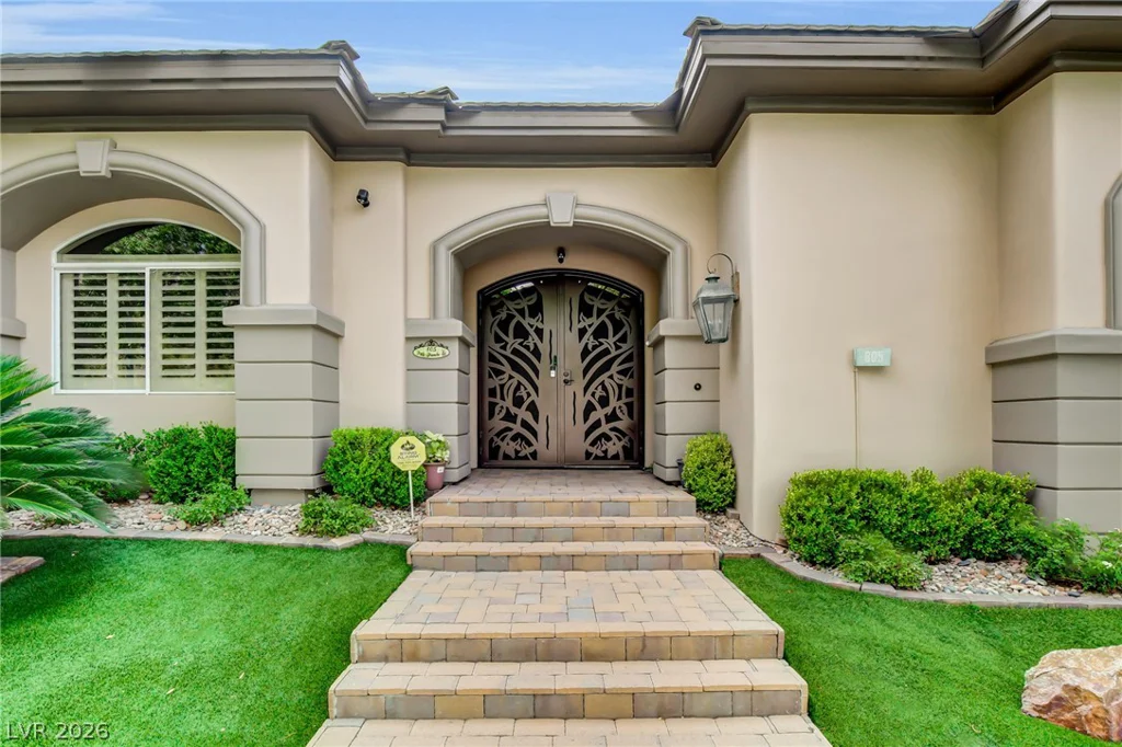 805 Ville Franche, Las Vegas, NV 89145