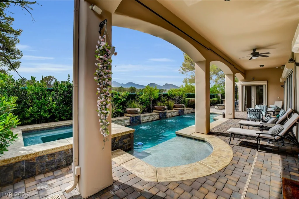 805 Ville Franche, Las Vegas, NV 89145