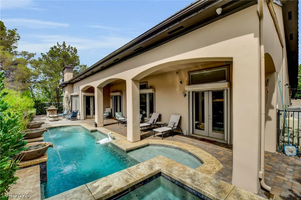 805 Ville Franche, Las Vegas, NV 89145