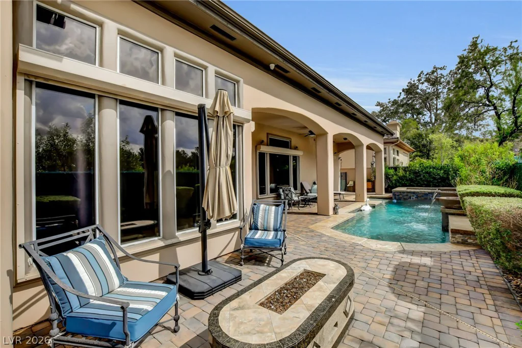 805 Ville Franche, Las Vegas, NV 89145