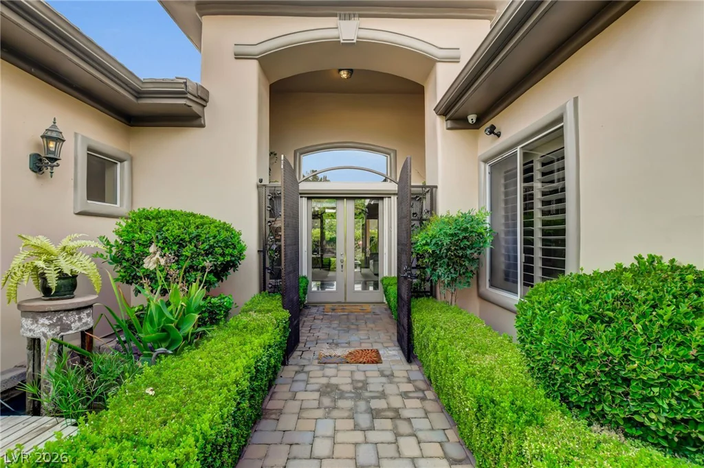 805 Ville Franche, Las Vegas, NV 89145