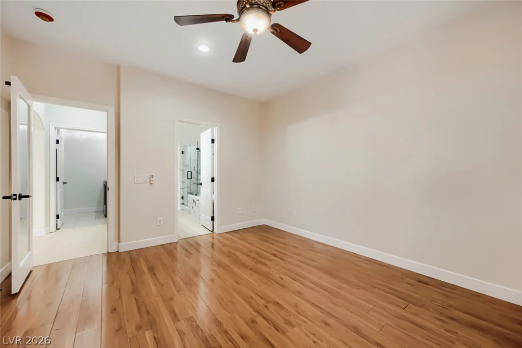 3555 Meridale, Las Vegas, NV 89147