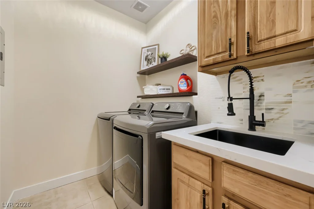 3555 Meridale, Las Vegas, NV 89147