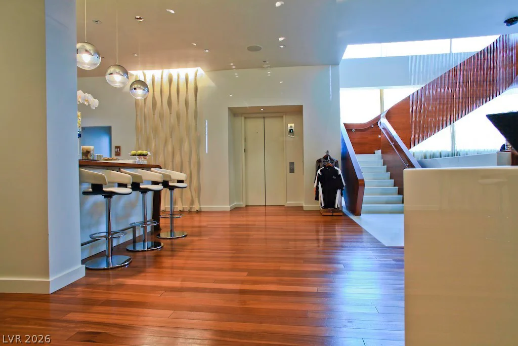 2600 Harmon, Las Vegas, NV 89158