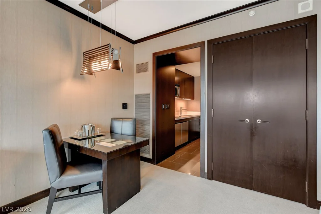 2600 Harmon, Las Vegas, NV 89158