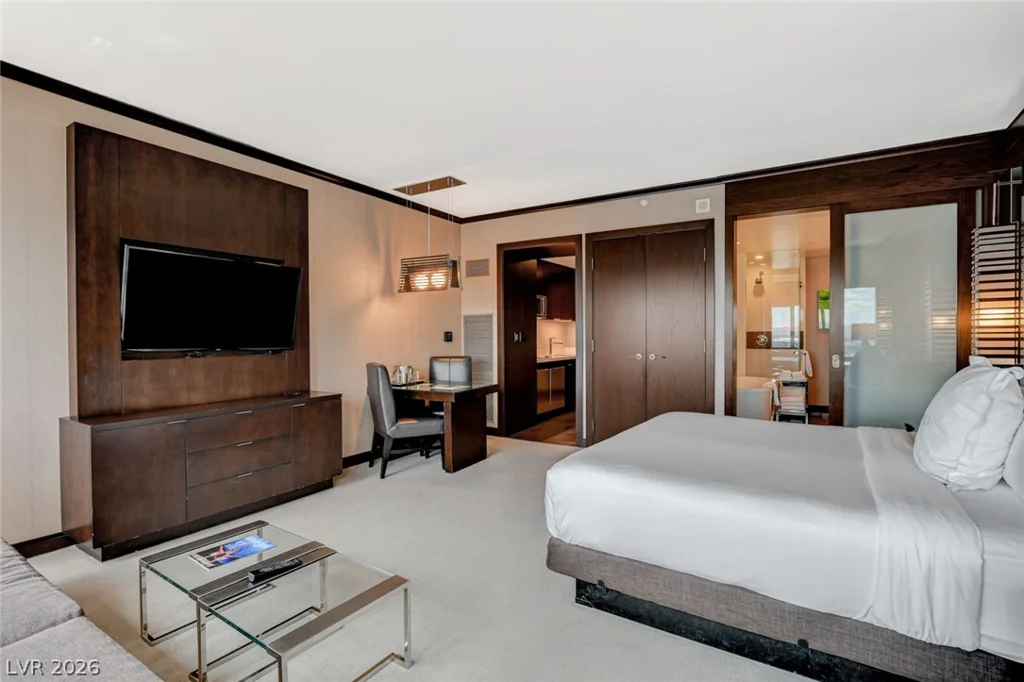 2600 Harmon, Las Vegas, NV 89158