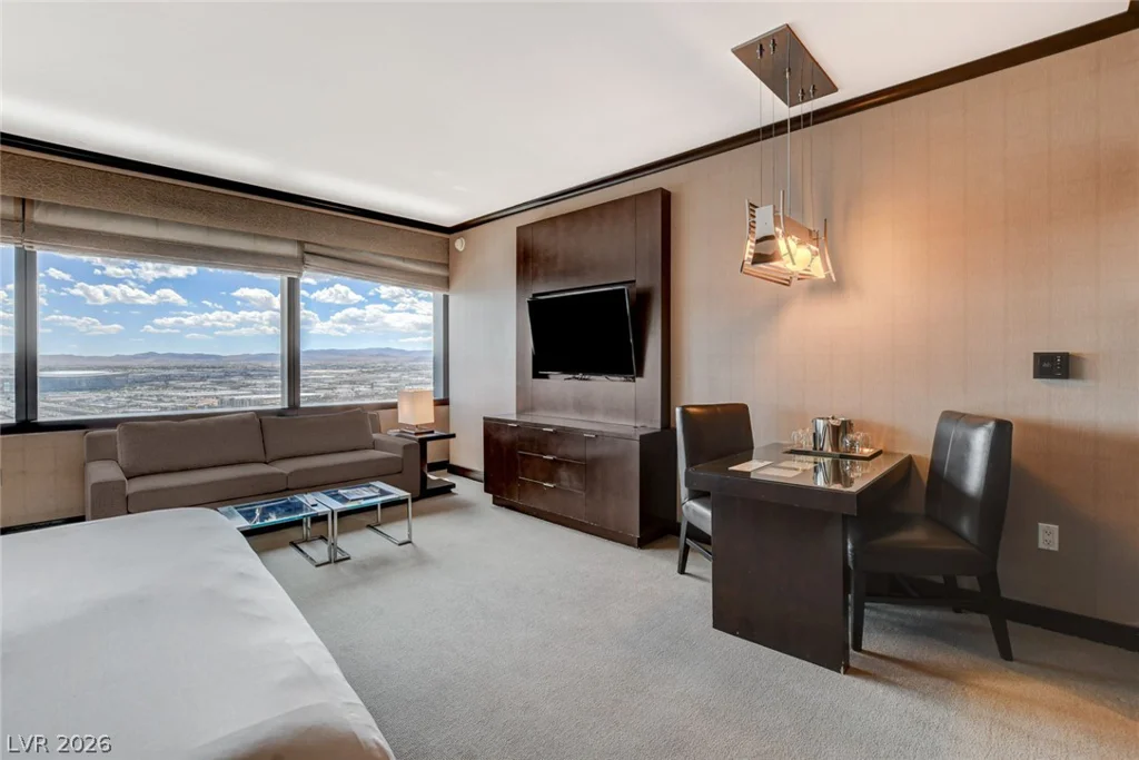 2600 Harmon, Las Vegas, NV 89158