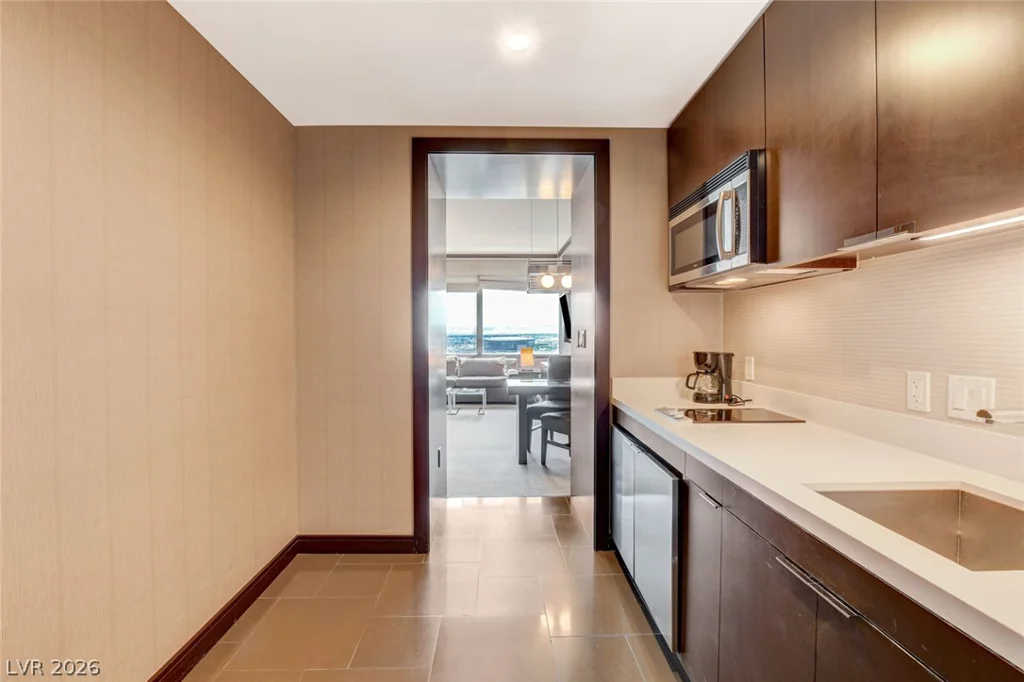 2600 Harmon, Las Vegas, NV 89158
