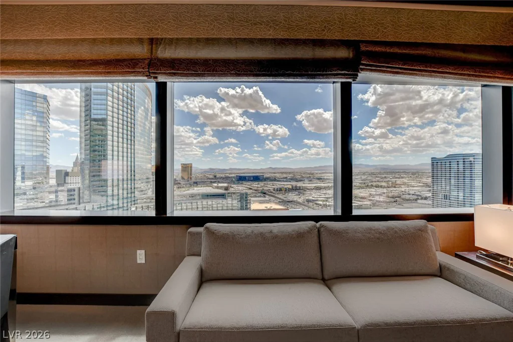 2600 Harmon, Las Vegas, NV 89158