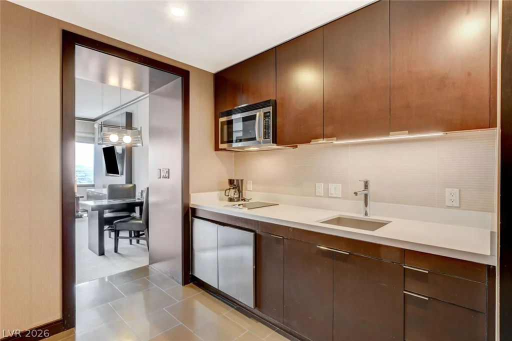 2600 Harmon, Las Vegas, NV 89158