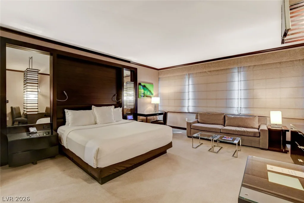 2600 Harmon, Las Vegas, NV 89158