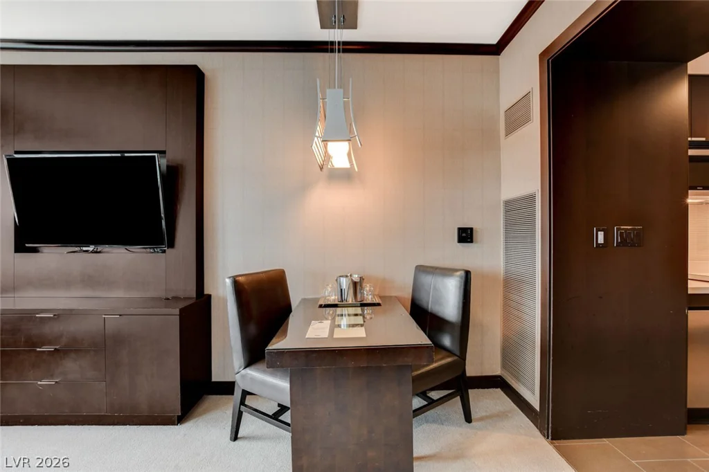 2600 Harmon, Las Vegas, NV 89158