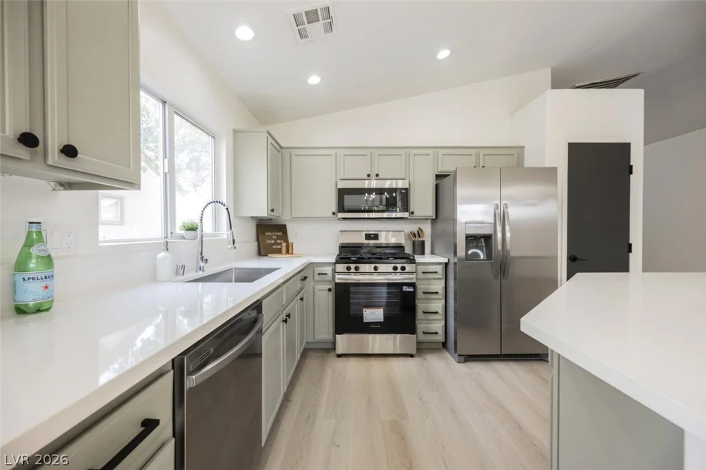 4209 Delhi, North Las Vegas, NV 89032