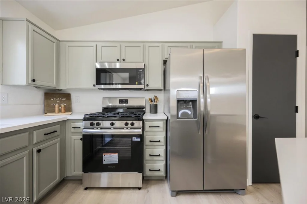 4209 Delhi, North Las Vegas, NV 89032