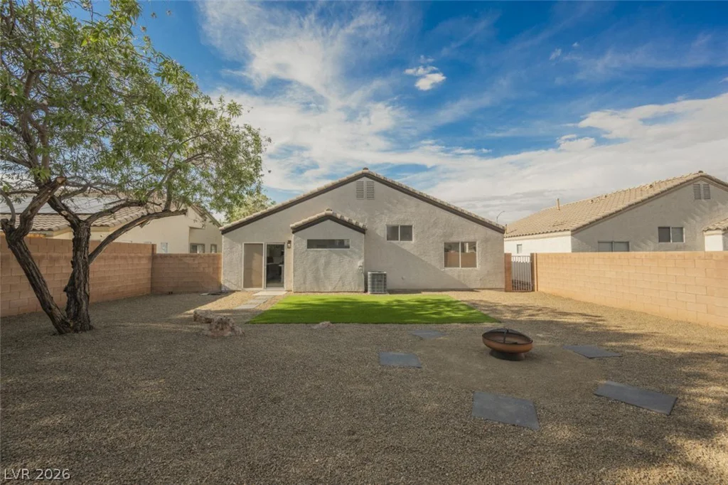 4209 Delhi, North Las Vegas, NV 89032