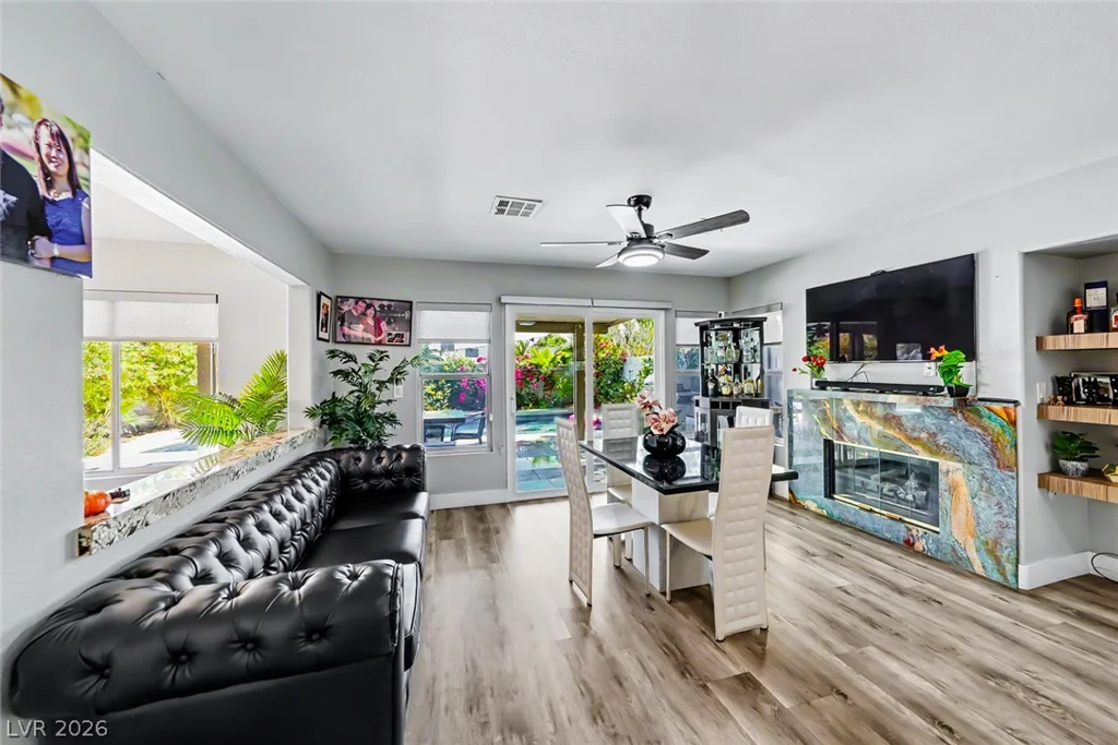 627 Landview, Las Vegas, NV 89123