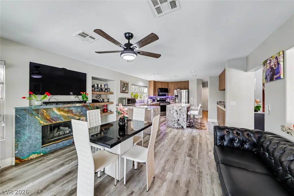 627 Landview, Las Vegas, NV 89123