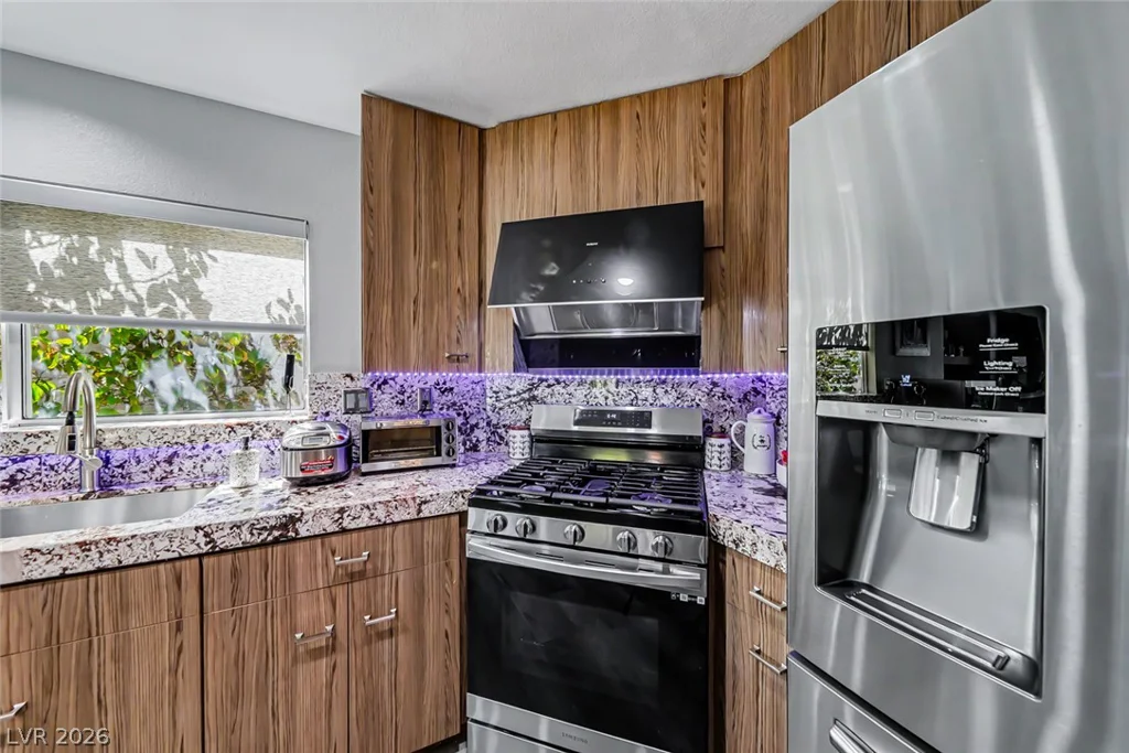 627 Landview, Las Vegas, NV 89123