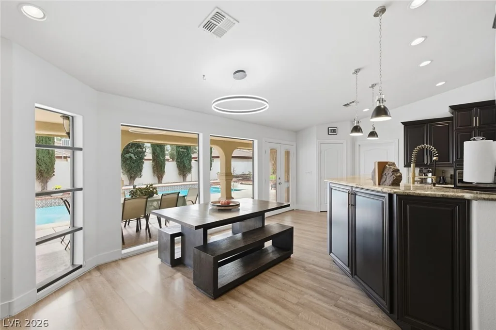 6425 Tara, Las Vegas, NV 89146