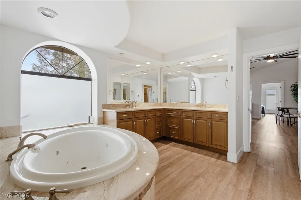 6425 Tara, Las Vegas, NV 89146