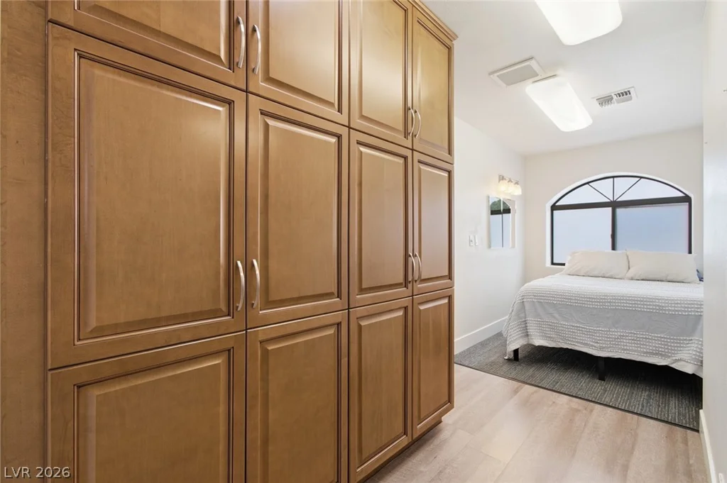 6425 Tara, Las Vegas, NV 89146