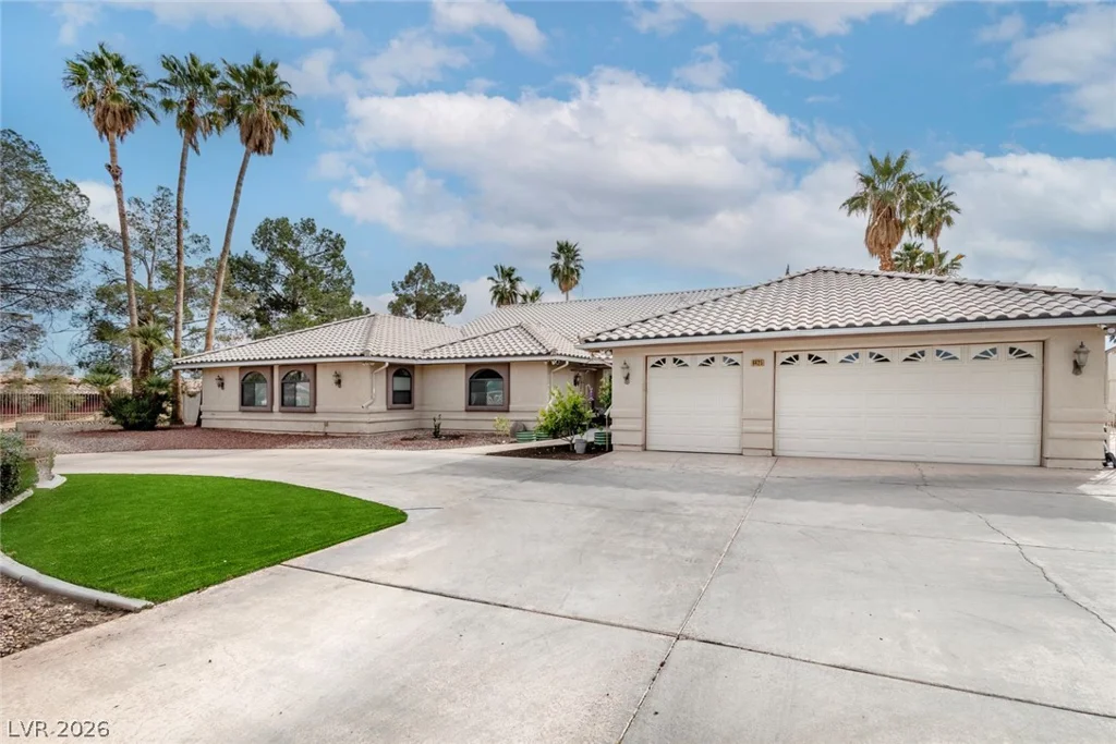 6425 Tara, Las Vegas, NV 89146