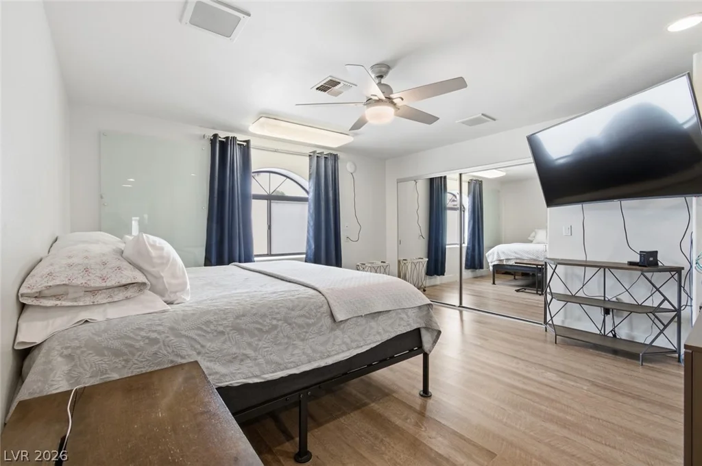 6425 Tara, Las Vegas, NV 89146