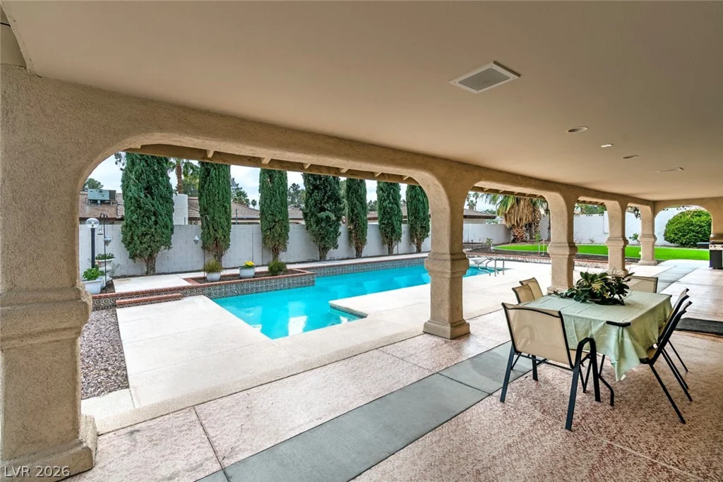 6425 Tara, Las Vegas, NV 89146