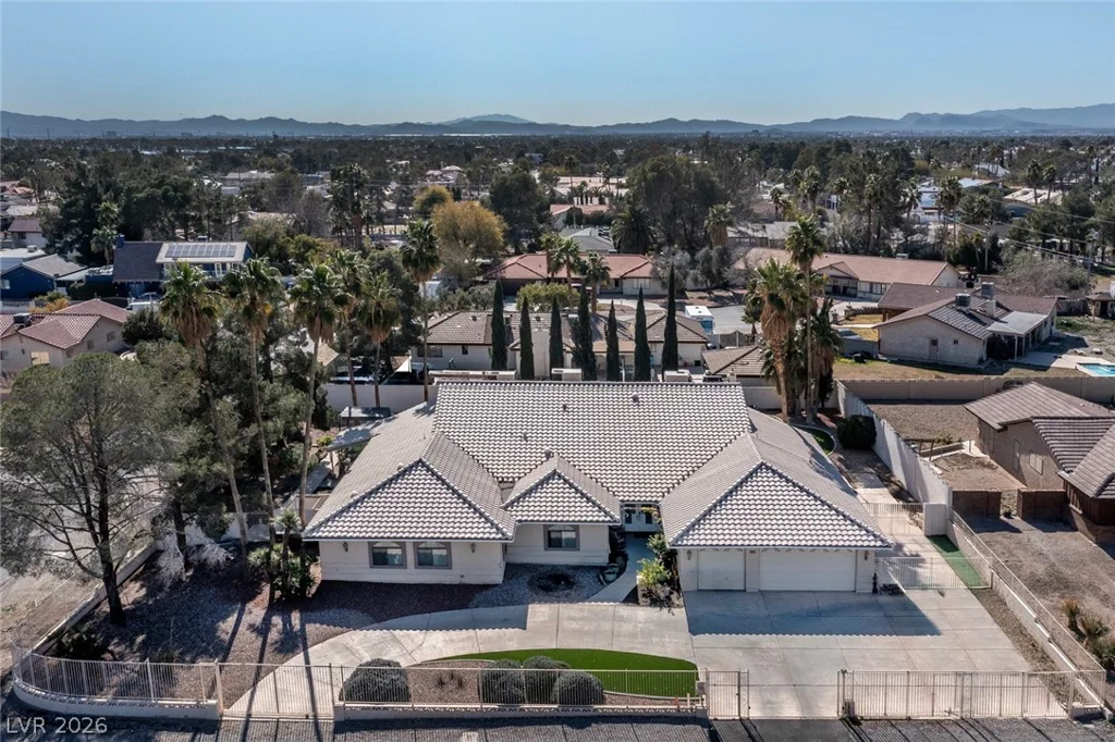6425 Tara, Las Vegas, NV 89146