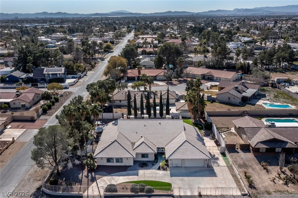 6425 Tara, Las Vegas, NV 89146
