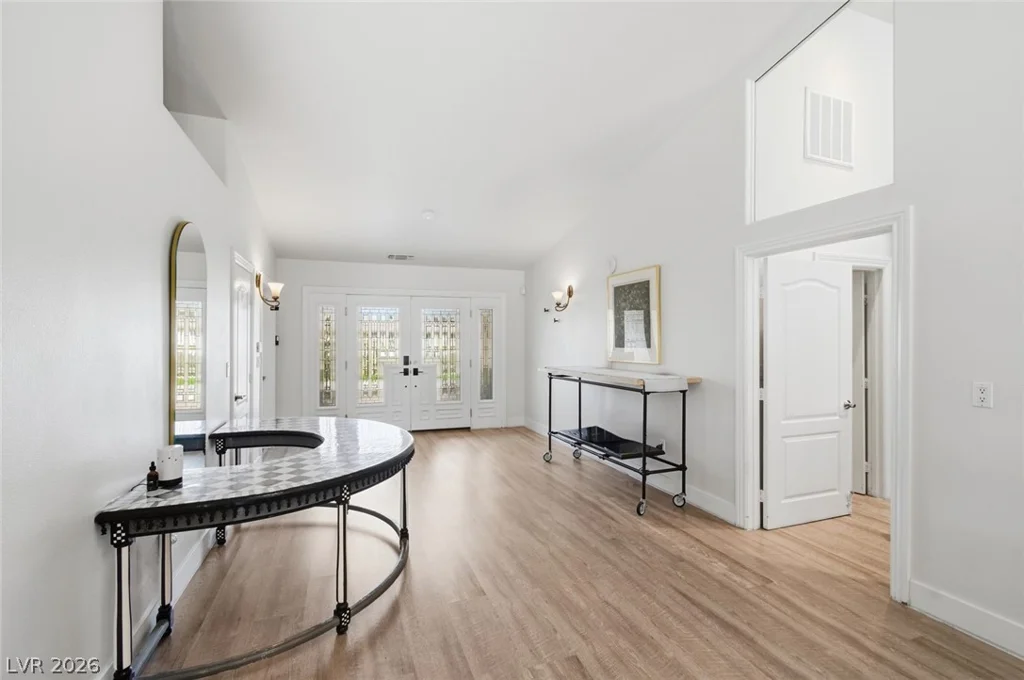 6425 Tara, Las Vegas, NV 89146