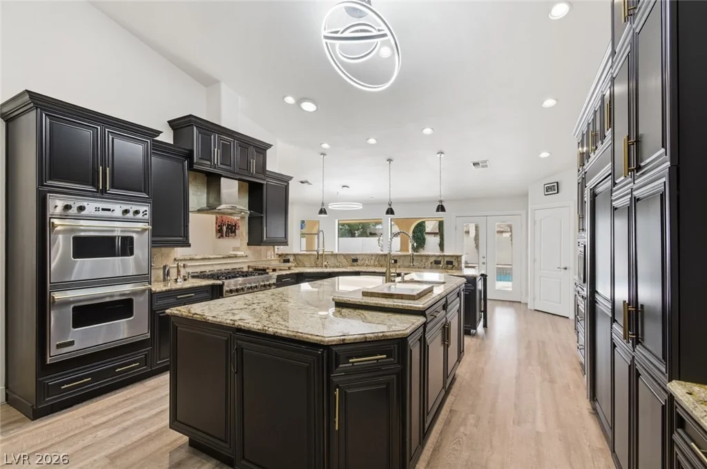 6425 Tara, Las Vegas, NV 89146
