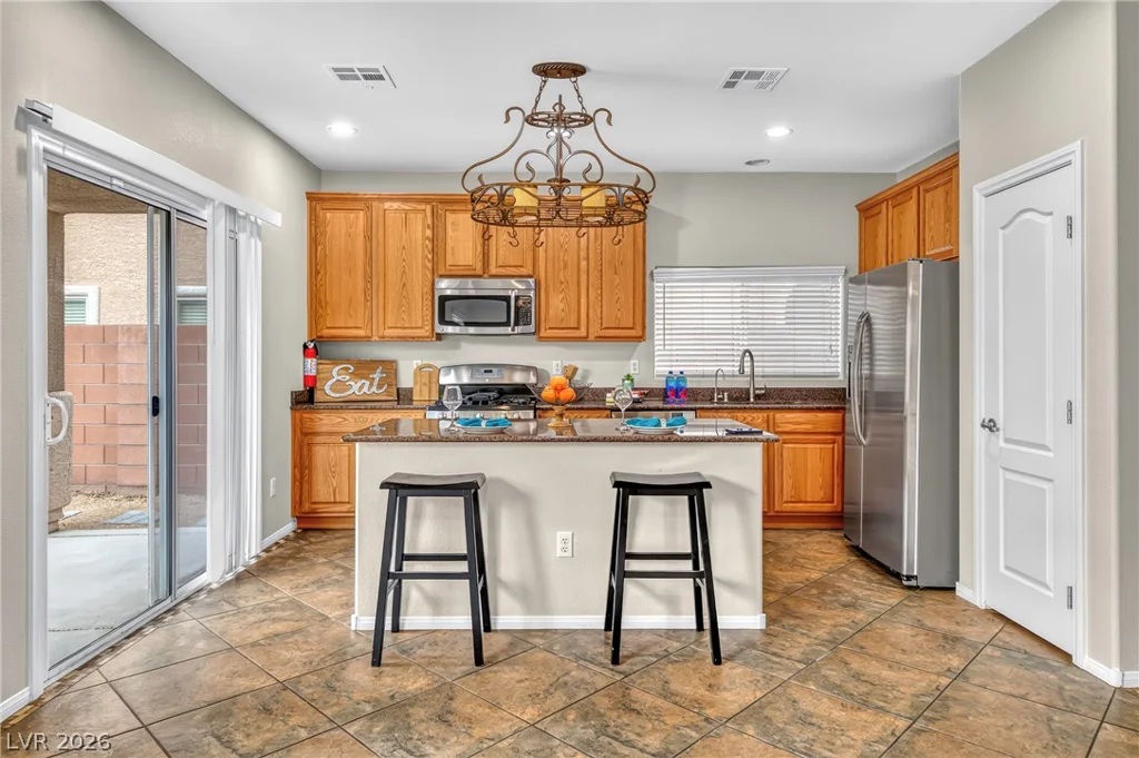 120 Sharp Edge, North Las Vegas, NV 89031