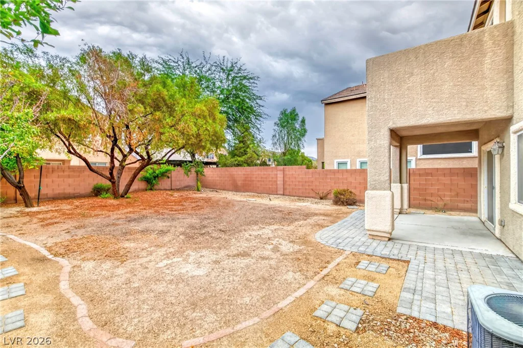120 Sharp Edge, North Las Vegas, NV 89031