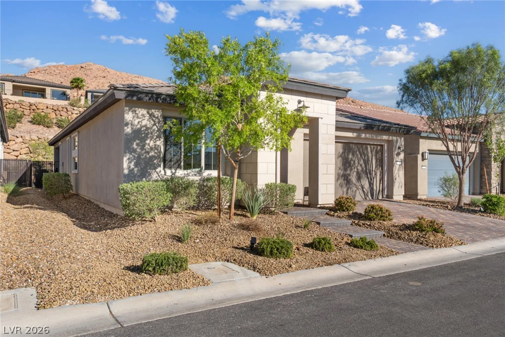 9 Desert Juniper, Henderson, NV 89011