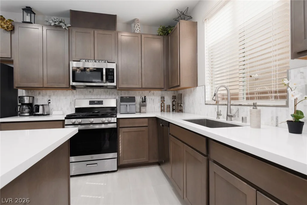 9719 Zircon Cliff, Las Vegas, NV 89148