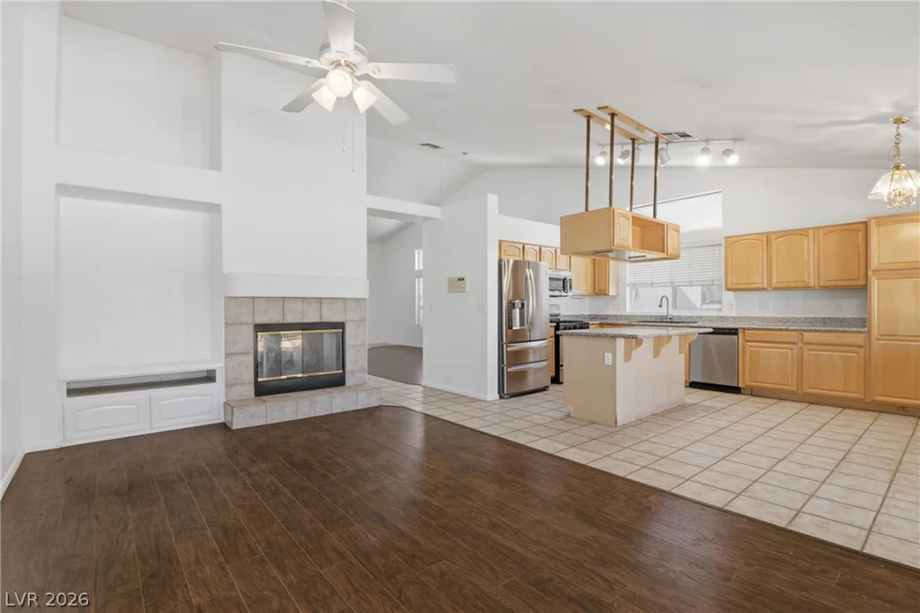 3570 Yorba Linda, Las Vegas, NV 89122