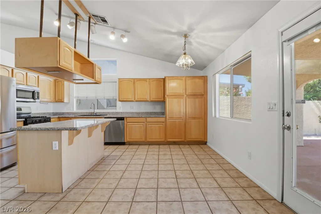 3570 Yorba Linda, Las Vegas, NV 89122