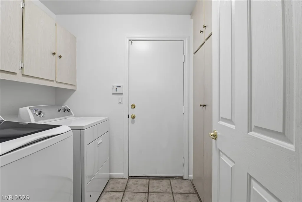 3570 Yorba Linda, Las Vegas, NV 89122